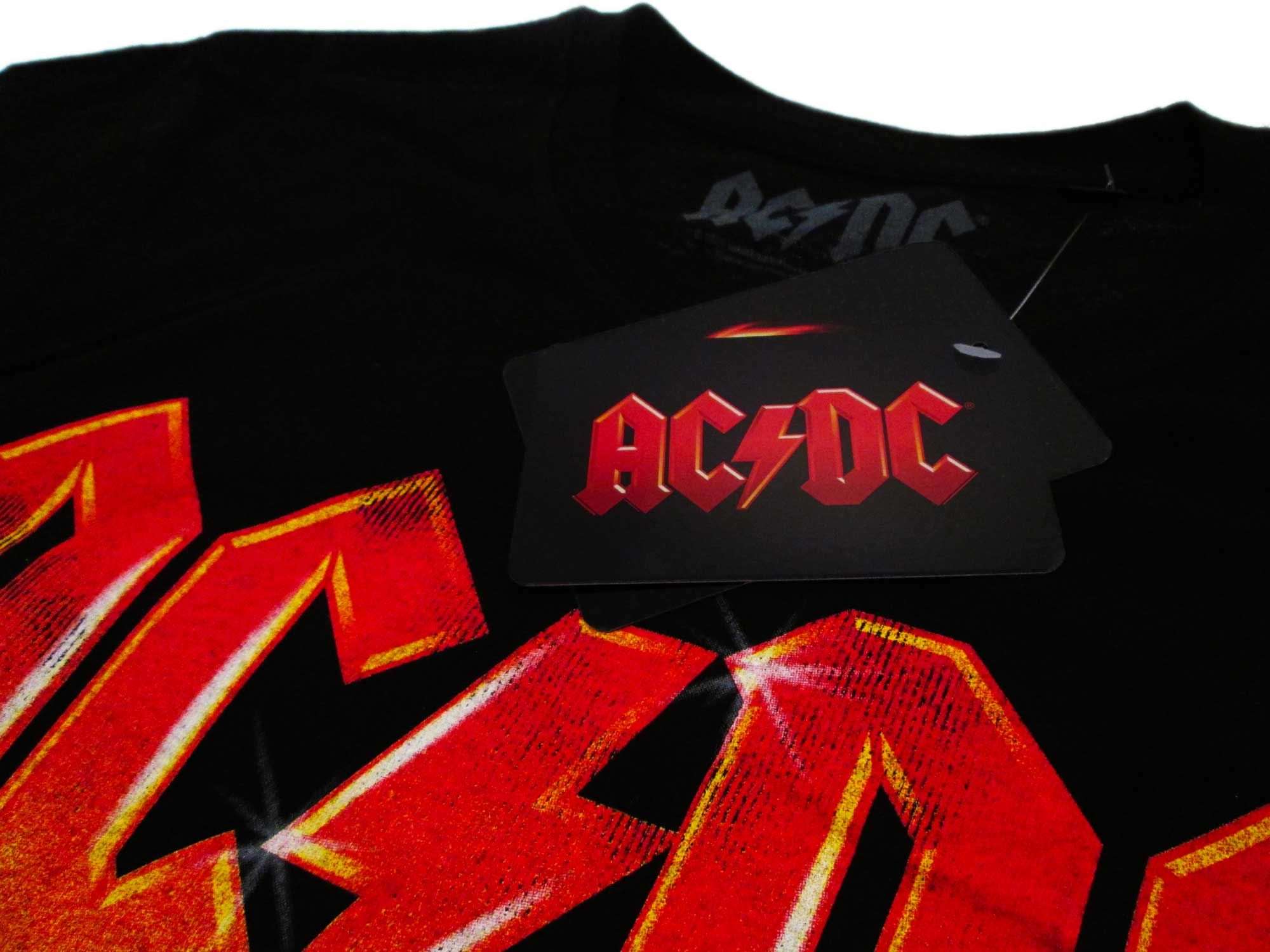 T-shirt AC/DC - Solo € 19.99! Acquista ora su ALLAN&DAYLE 